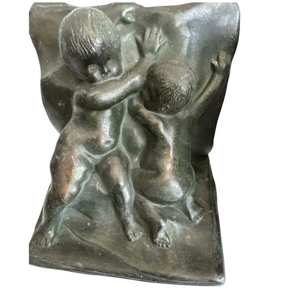 Set of 2 Bronze Clad Playful Angels Putti Bookends - Picture 10 of 10